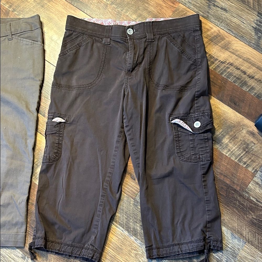 Brown and Tan Cargo capri size 8 Set in box 25 - Picture 4 of 6
